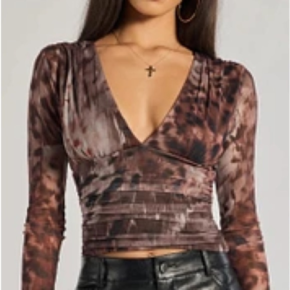 WINDSOR
Sassy Style Print Mesh Long Sleeve Top color MULTI - Picture 4 of 9